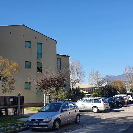 Апартаменти 2 Bed Flat Centre & Stadio Free Parking Терні Екстер'єр фото